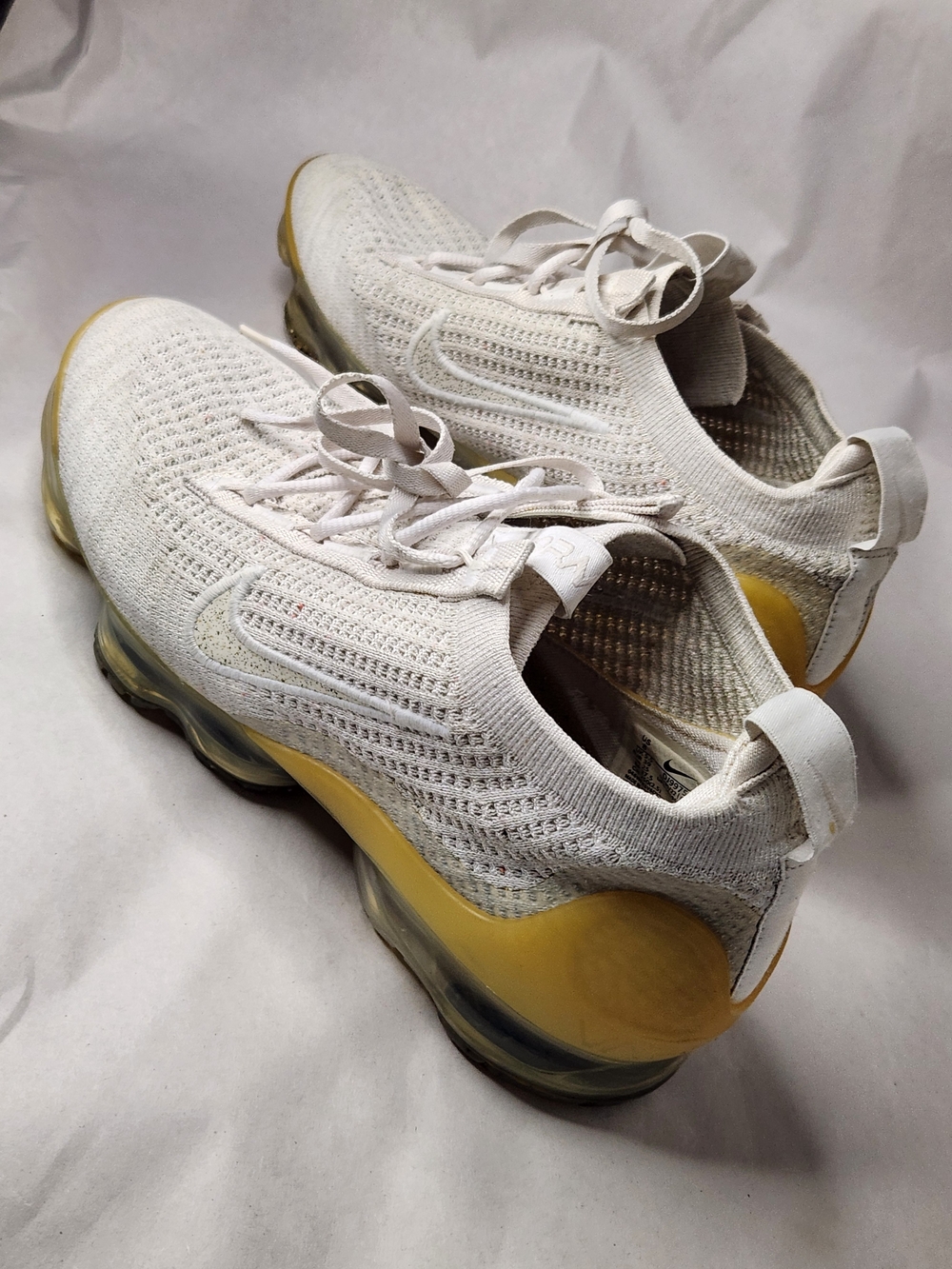 Nike Air VaporMax Plus White & Yellow Sneakers women Size US 8#vapormax #runnin